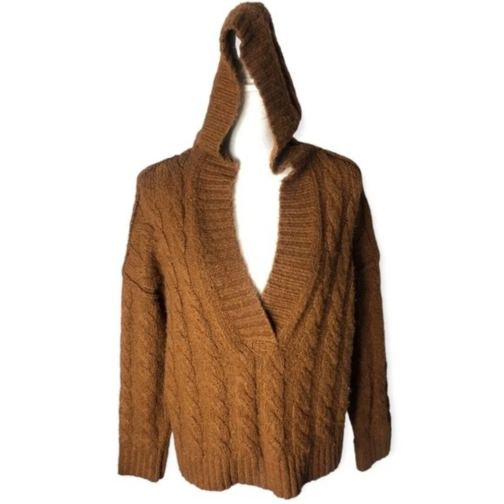 American Eagle Cable Knit Long Sleeve Pullover Hoodie
